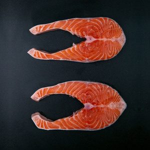 Fresh Norwegian Salmon Steak 350g Approx. Weight