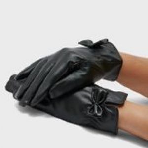 ايلا
قفازات جلد مزينة بفيونكة

43 ر.س