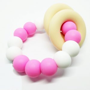 عضاضة اطفال وقت الصيف من د...