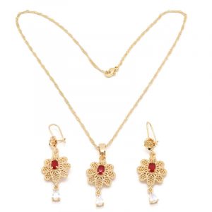 مجموعة قلادة و اقراط من الح...