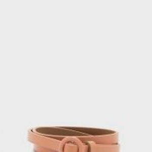 حصري




جينجر
Leather Round Buckle Tonal Skinny Belt 

54 ر.س
 
 16 ر.س
70% خصم