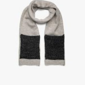 كوتون
Patterned Scarf

89 ر.س
 
31 ر.س
65% خصم